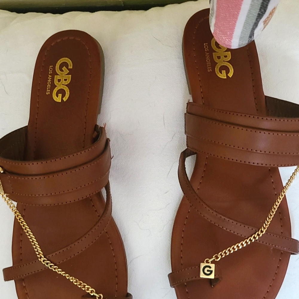 GBG leather sandals